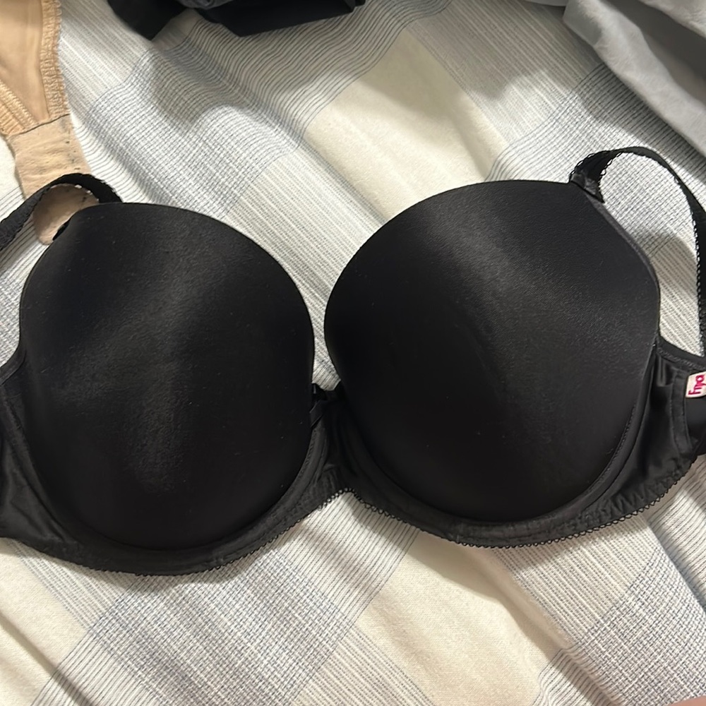 Freya black deco bra US size 32FF